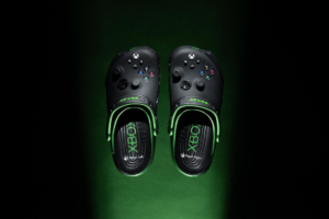 Crocs Xbox Classic Clog: O calçado que transforma o controle em moda
